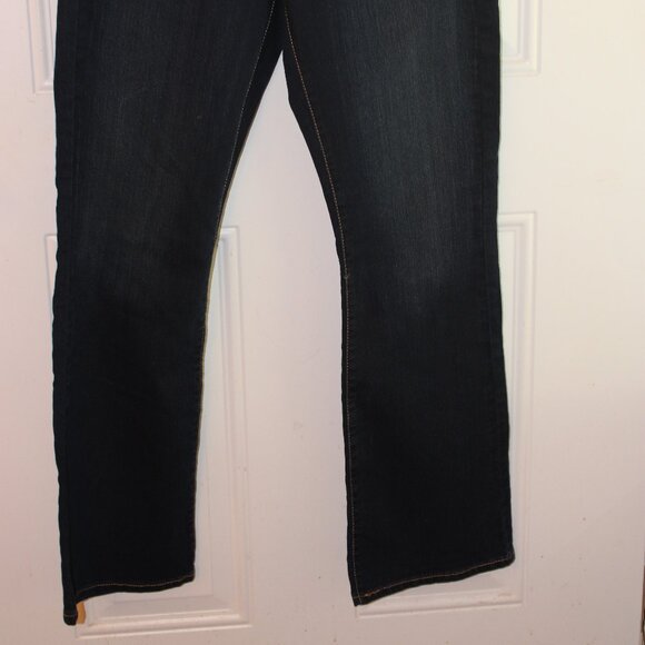 Signature by Levi Strauss & Co Curvy Boot Cut Denim Jeans Size 10 NWT - Picture 3 of 6